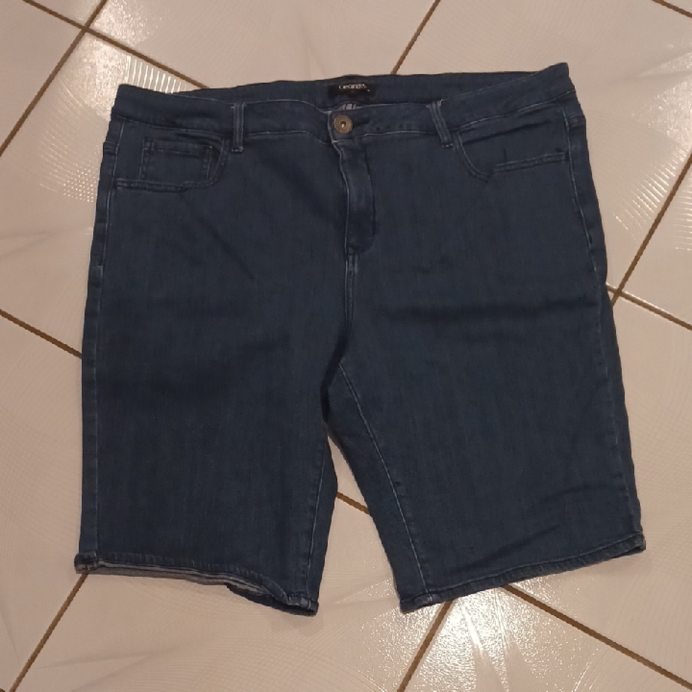 4/$40 Classic Denim Bermuda Jean Shorts - Size 18W
